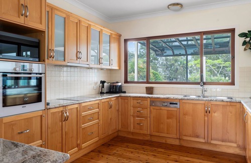 Central Coast House | The Boathouse – Pool & Private Slip