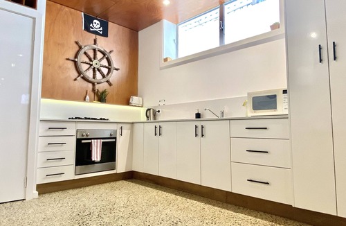 Tamarama Apartment | The Bondi Sandstone Apartment
