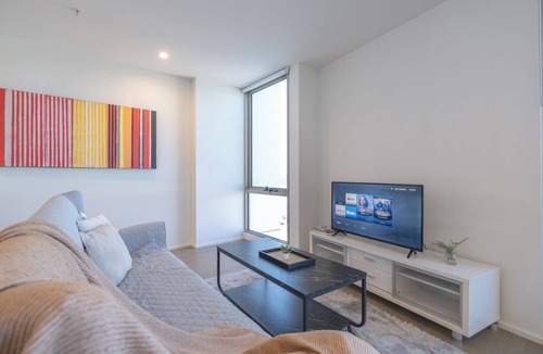 Maidstone Apartment | The building "Summus" is a promise of authentic Melbourne living, just 8km from the CBD