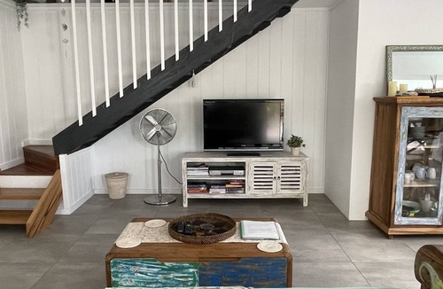 Werri Beach House | The Bungalow - where the mountains meet the sea.