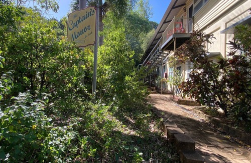 Arcadia Apartment | The Captain's Manor On Cook 5 - Compact, affordable and just minutes to Alma Bay