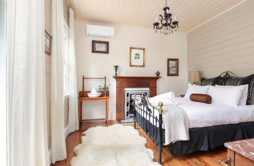Mount Victoria House | The Coach House