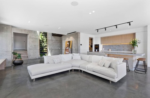 Ocean Grove House | The Concrete Beach Pad!