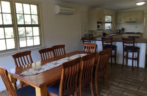 Longreach Cottage | The Cottage at Shoalhaven Lodge, Absolute Waterfront