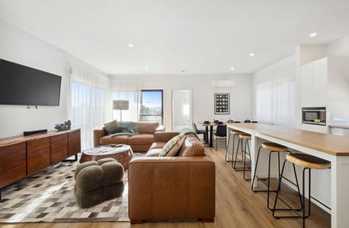 Jindabyne Apartment | The Crystal Palace 3