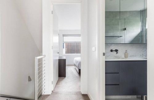 Caulfield North Apartment | The Dandy - Relaxed Living near St Kilda Beach & CBD