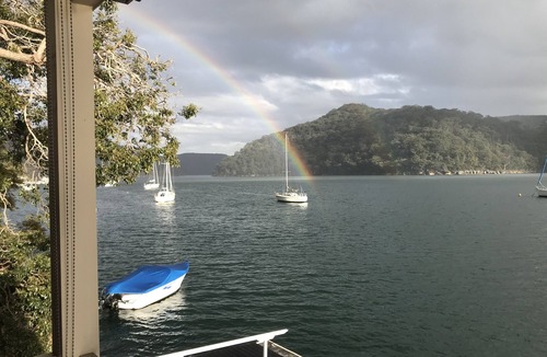 Cottage Point House | The Deckhouse, Cottage Point. Waterfront Adults Retreat.