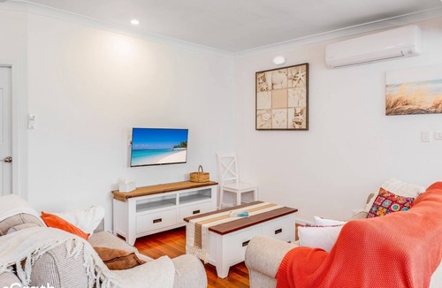 Repton Cabin | The Fig: A Peaceful Getaway Retreat Surrounded by Nature