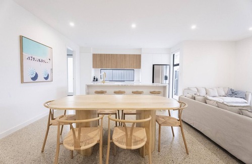 Grange Apartment | The Grange Hideaway - Luxurious Brand New Home