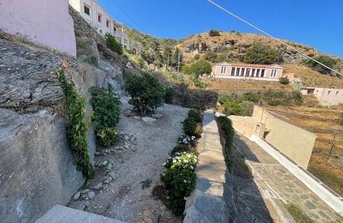Ioulida House | The Great Balcony