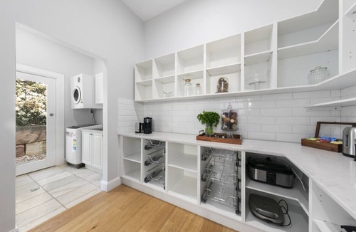 Pokolbin House | The Grey House - Heart of the Hunter