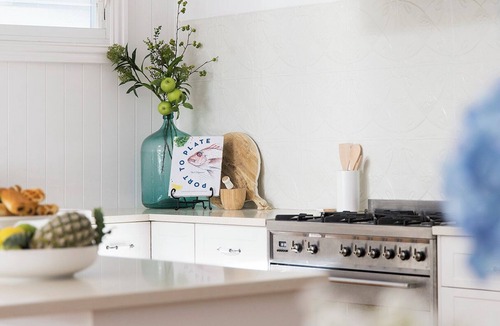 Nelson Bay House | The Hamptons Beach House near Dutchie's walk to Nelson Bay