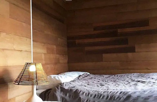 Middle Pocket Cabin | The Kyoto Barn -Treehouse