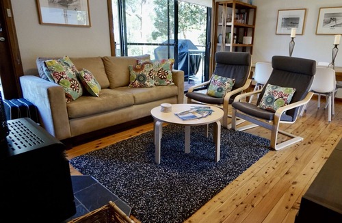 Basin View House | The Lakehouse by Jervis Bay Breaks