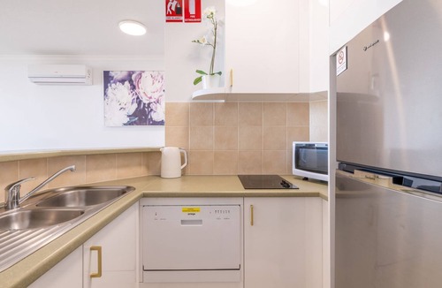 Nelson Bay Apartment | The Landmark unit 405 Resort style, spectacular water views, lift, linen, pool, games room, port-a-cot and highchair.