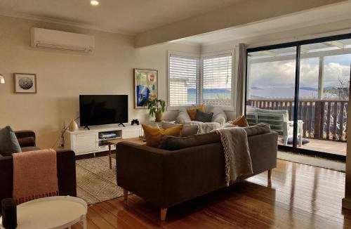 Primrose Sands House | The Lazy Fig - Ocean Views, Orchard & Pizza Oven