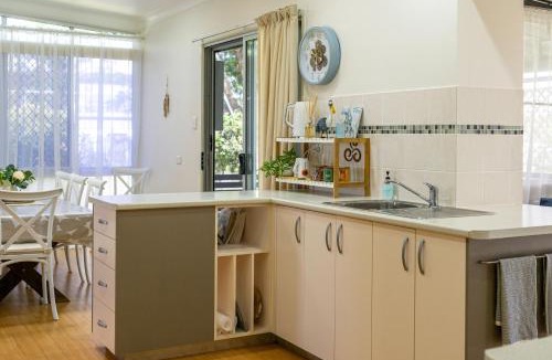 Tin Can Bay House | The Lazy Pelican