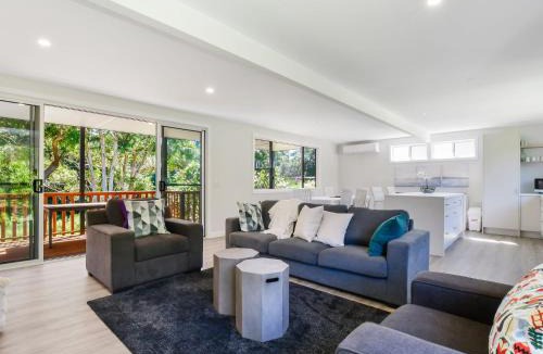 Seal Rocks House | The Lazy Seal