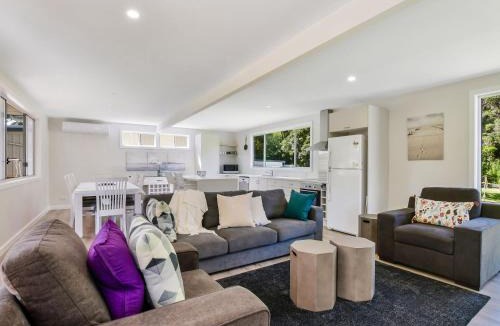 Seal Rocks House | The Lazy Seal