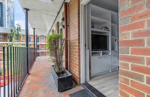Carlton South Apartment | The Little Royal A Carlton Gardens Studio