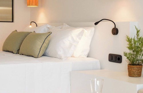 Naousa House | The Lofts Paros Executive Suites