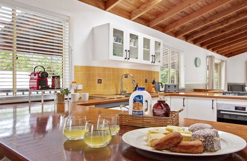 Lake Conjola House | The Muskoka – Stay 3 Pay 2