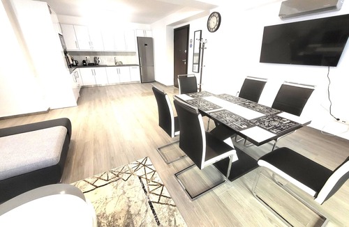 Kinosargous Apartment | THE NEW DIAMONT OF ATHENS ONLY 200M TO METRO STATION