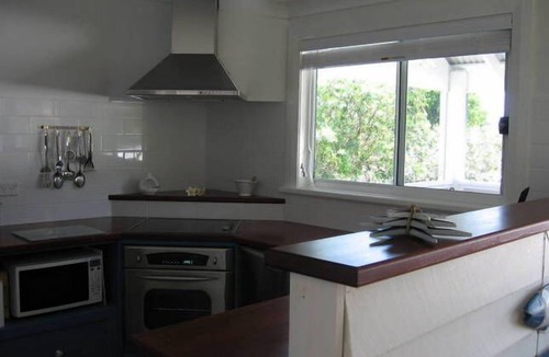 Burrill Lake House | The Old Boathouse - kayak/high speed internet/minutes to the beach