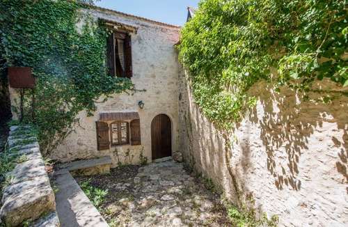 Rethymno Villa | The old mill with natural river pool