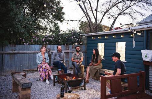 Central Mudgee House | The Orange Door Mudgee -a spacious home in town