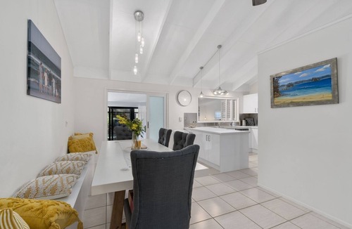 Sandstone Point House | The Pandanus Retreat