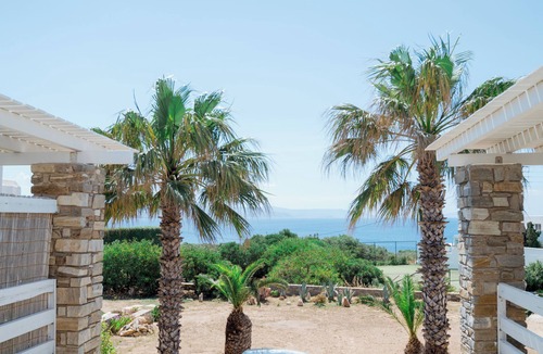 Ampelas House | The Paros Collection Homes/Vela