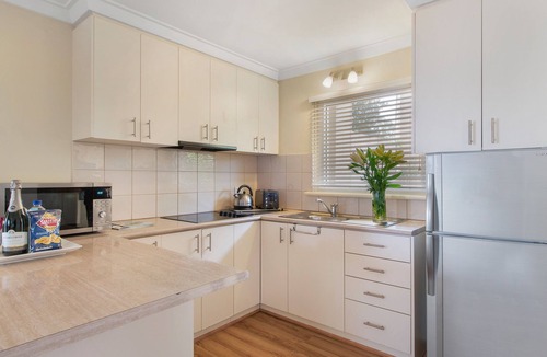 South Perth Apartment | The Peninsula Riverside Serviced Apartments