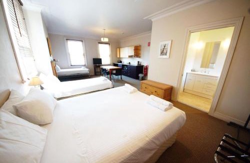 Barraba Hotel | The Playhouse Hotel