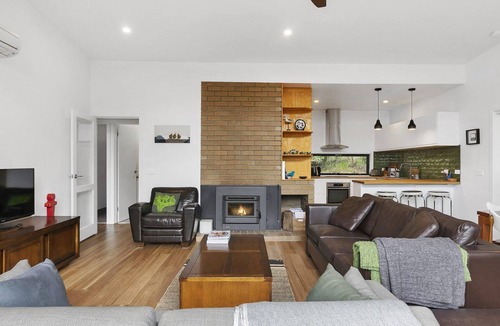 Anglesea House | The Property - Pet Friendly