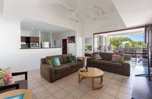 Palm Cove Apartment | The Reef Retreat
