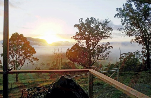 Gloucester House | The Ridge Eco Cabin, TOP NOTCH