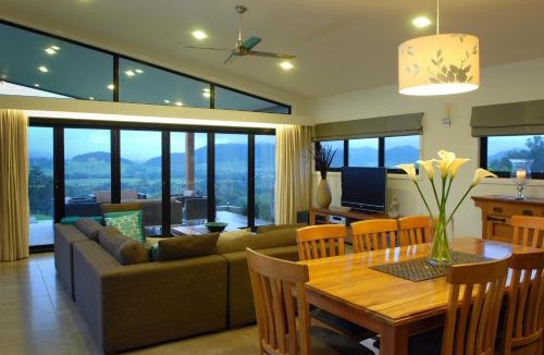 Gloucester House | The Ridge Gloucester