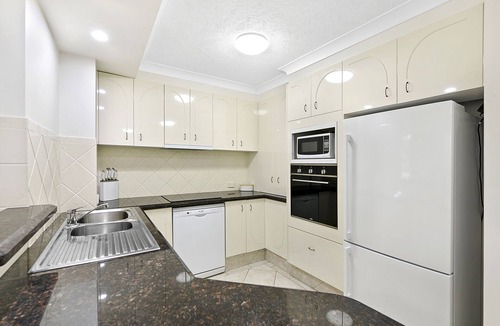 Broadbeach Apartment | The Ritz Resort
