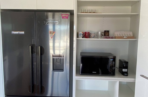 South West Rocks House | The Rocks Family entertainer, just 10-min walk to town & beach!