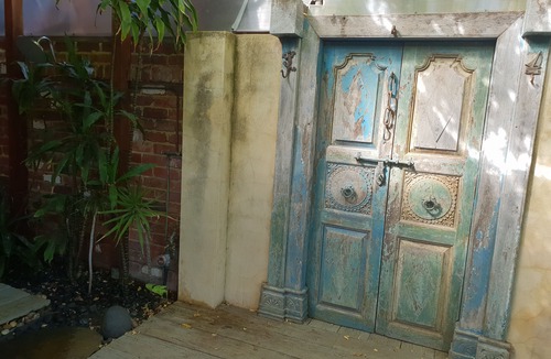South Fremantle House | The Sanctuary - unique, urban and private with gorgeous garden