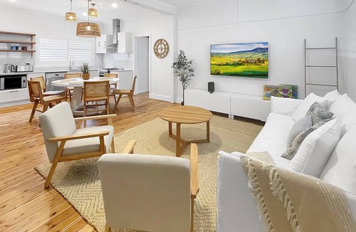 Ettalong Beach House | The Sands Suite Summa