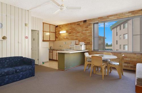 The Entrance Apartment | The Sands Unit 5