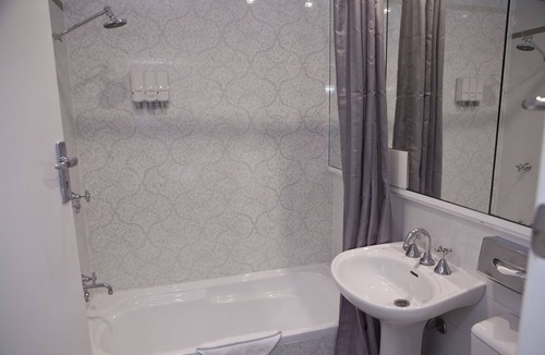 Double Bay Hotel | The Savoy Double Bay Hotel