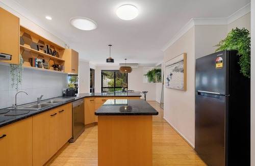 Sandstone Point House | The Serenity Shores House
