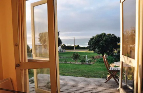 Skenes Creek House | The Shack - Previously Hosted by Josh and Jenna