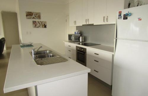 Melville House | The Shack - Sultana Point