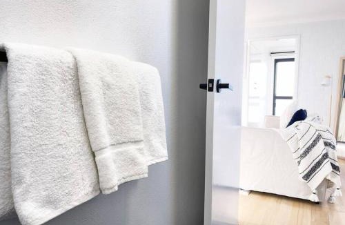 Batehaven Apartment | The Shoreline - Absolute Beachfront 2BR Batehaven