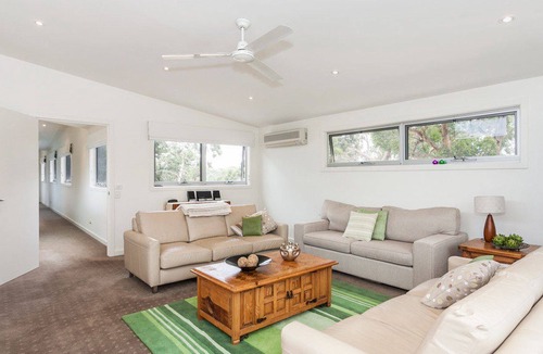 Anglesea House | The Summerhouse - a summer house and entertainers dream