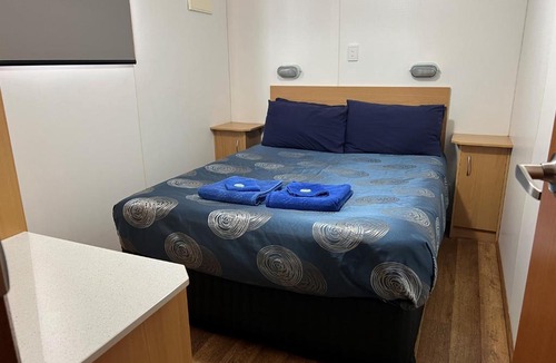 Whyalla Norrie Resort | The Sundowner Cabin & Tourist Park